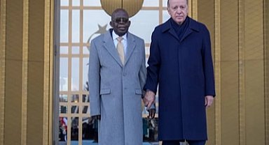 Nijerya Cumhurbaşkanı Külliye'de