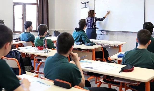 Öğretmenlerin yer değiştirme takvimleri belli oldu