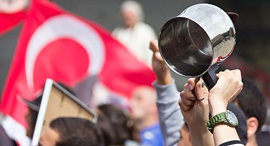 TBMM kararına karşı ülke genelinde eylem... DEV EMEKLİ-SEN emekli hakları için nöbette