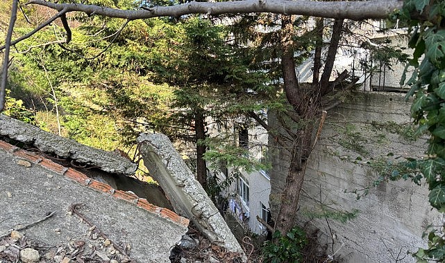 Türkeli'de 7 katlı binada tehlike alarmı: Site tahliye edildi