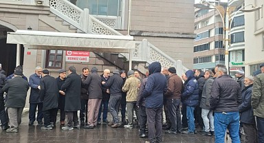 Umre adayları dualarla uğurlandı