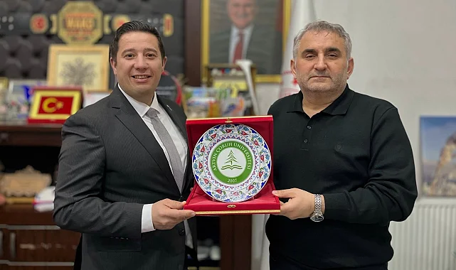 AÇÜ Rektörü Prof. Dr. Aydın'dan Kars Gençlik Spor'a ziyaret
