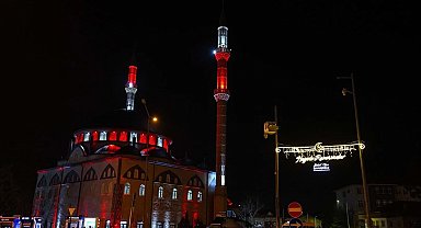 Denizli'de ramazan coşkusu ışıklarla taçlandı