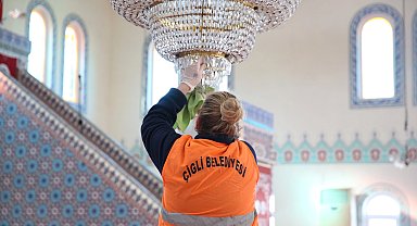İzmir Çiğli'de ibadethaneler için temizlik mesaisi