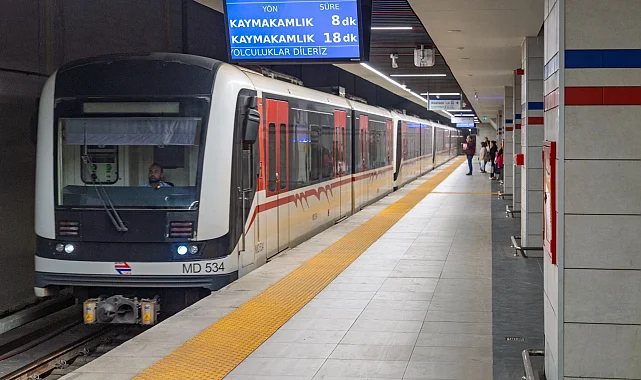 İzmir'de o hatta metro seferleri normale döndü
