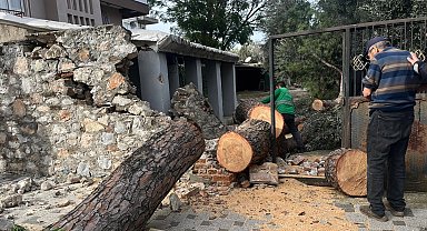 Muğla Milas'ta şiddetli fırtına sonrası anında müdahale