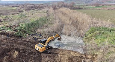 Tekirdağ'da denize akan su tarlalara can oldu... Kuraklığa 'bent' çekildi!