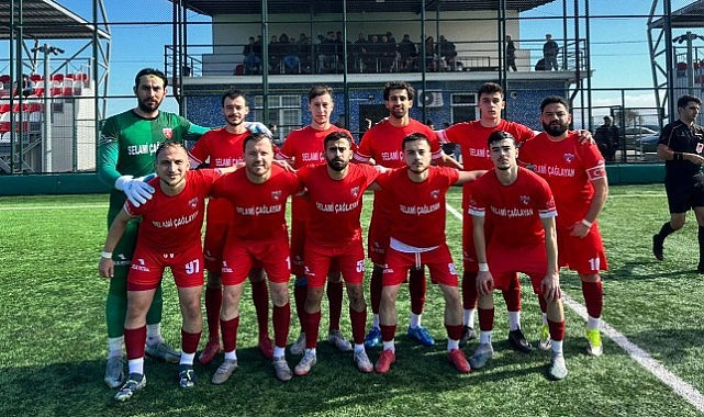 Türkeli Belediye Esnafspor zirveyi bırakmıyor