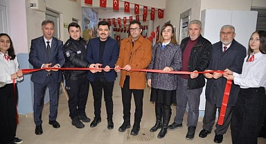 Türkeli'de bayrak sevgisi sanatla buluştu