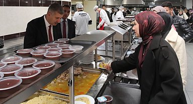 Ağrı'da Rektör Gülçin öğrencilerle buluştu