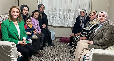 AK Partili kadınlardan Bilecik Pazaryeri'nde Ramazan ziyareti