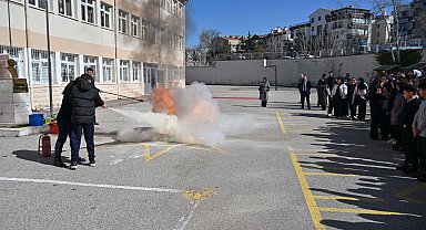 Ankara'da öğrencilere afet ve yangın eğitimi