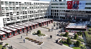 Antalya Büyükşehir'den toplu taşıma filosuna 19 yeni otobüs