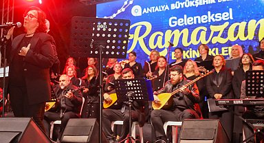 Antalya Ramazan etkinliklerinde 'Türkülerle Kadın' konseri
