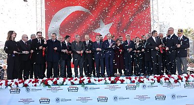 Astorya, İstiklal Meydanı ve Tanıtım Merkezi açıldı