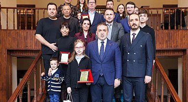 Bilecik'te 'yılın okurları' ödüllerine kavuştu