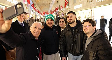 Bozbey çarşı esnafıyla bayramlaştı