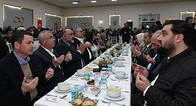  Bursa Emek'te gönüller aynı iftar sofrasında buluştu