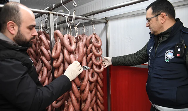 Bursa Osmangazi'de 700 kilo tehlikeli sucuğa zabıta müdahelesi
