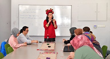 Bursa Osmangazi'de baharı müjdeleyen atölye