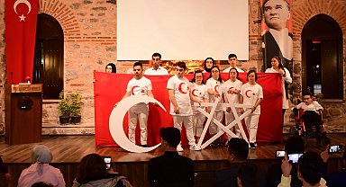 Bursa Osmangazi'de engelli çocuklardan gururlandıran gösteri