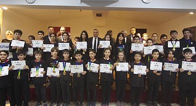 Bursa'da Nilüfer AİHL öğrencilerinden uluslararası matematik başarısı
