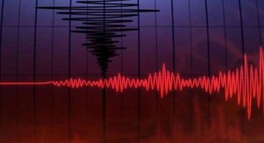 Ege'de peş peşe depremler