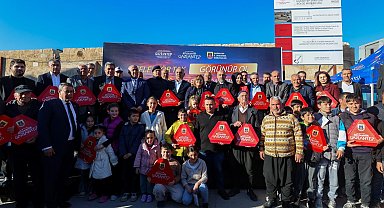 Gaziantep'te "Reflektör Tak, Görünür Ol" projesinde ilk dağıtım gerçekleştirildi