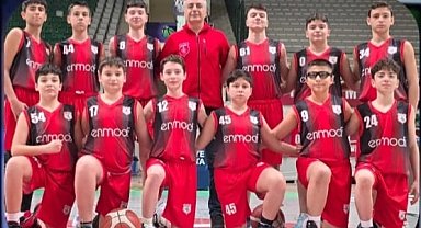 Gemlikspor Küçük Erkekler namağlup çeyrek finalde