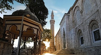 İllere göre bayram namazı saatleri... Türkiye ve dünyada ilk namaz vakitleri