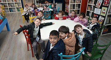 İstanbul Maltepe'de minikler kitaplarla buluştu