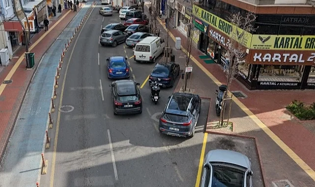 İzmir Aliağa'da ücretli otopark uygulaması