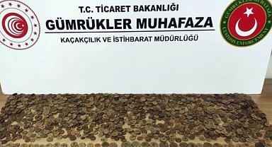 İzmir'den İtalya'ya kaçırılacaktı! 7 bin 550 sikke ve figür ele geçirildi