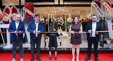 İzmit'in en büyük katlı mağazası 'Yeni Koza' açıldı