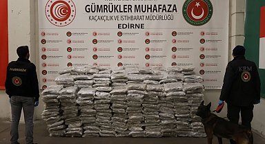 Kapıkule'de 1,4 ton esrar ele geçirildi