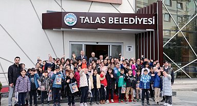 Kayseri Talaslı miniklere Başkan Amca'dan yerel yönetim dersi