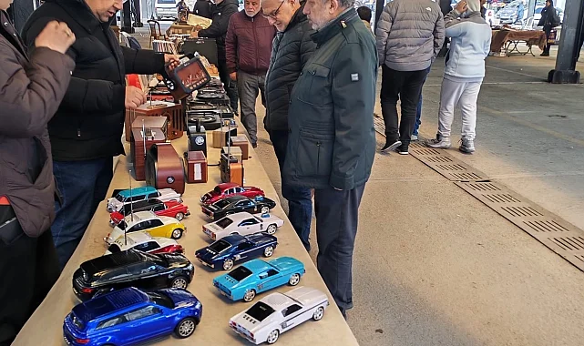 Mustafa Yalçın'dan Antika Pazarı'na büyük ilgi