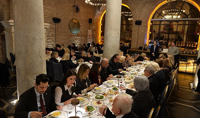 Türk Böbrek Vakfı yararına ünlü isimleri bir araya geldi