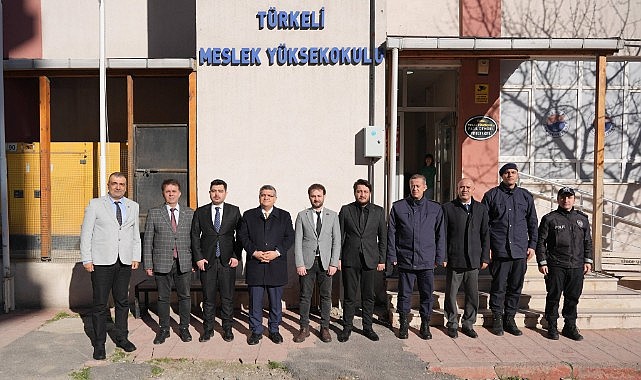 Vali Özarslan'dan Türkeli MYO'ya ziyaret