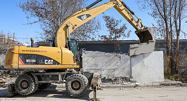 Van'da kaçak yapılara geçit yok