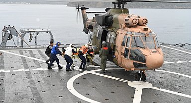 Aksaz'da nefes kesen tatbikat... Denizaltı kurtarma senaryosu gerçeği aratmıyor