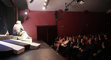 Alzheimer temalı 'Unutmak' oyunu Eskişehir'de sahnelendi