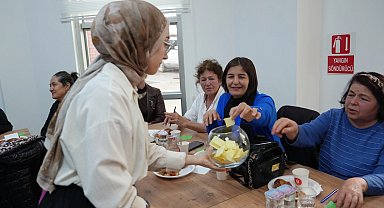 Ankara Keçiören'de kadınlara özgüven aşılayan program