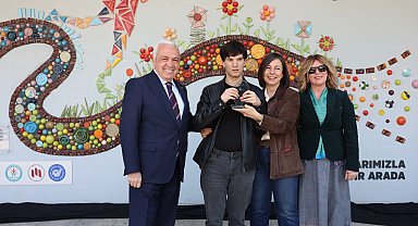 Bursa Nilüfer'de sevgi dolu renkli dayanışma