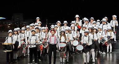 Bursa'da çocukların sesi senfoniyle yükseldi