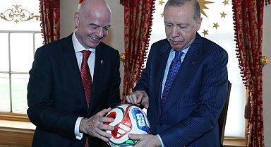 Cumhurbaşkanı Erdoğan, FIFA Başkanı'nı Dolmabahçe'de kabul etti