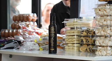 Dorlion zeytinyağı Halk Et Market ve Halk Ekmek raflarında