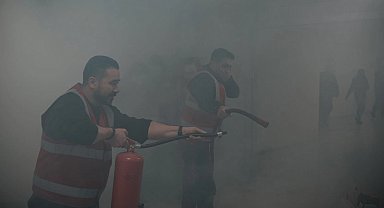 İzmir'de afetlere karşı tam hazırlık... Tatbikat gerçeği aratmadı