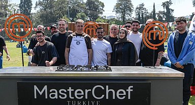 İzmir'de Başkan Tugay şeflerle lezzet turuna çıktı