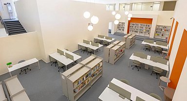 İzmir'de Hasan Ali Yücel Kütüphanesi hizmette